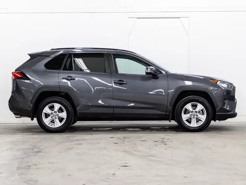 2021 Toyota RAV463723432406273123