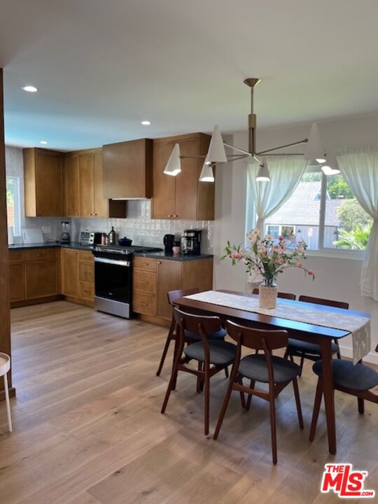 5304 Baza Avenue Woodland Hills CA, 9136463866573190401120