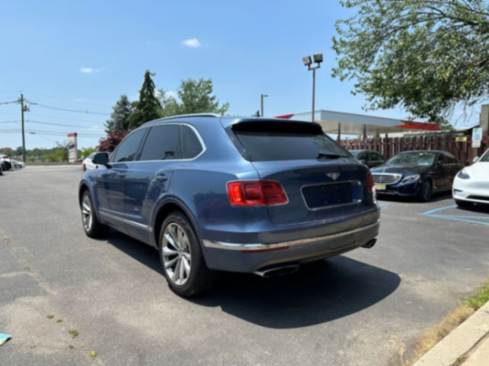 Pre-Owned 2017 Bentley Bentayga W12 Sport Utility 4D63280867730817121