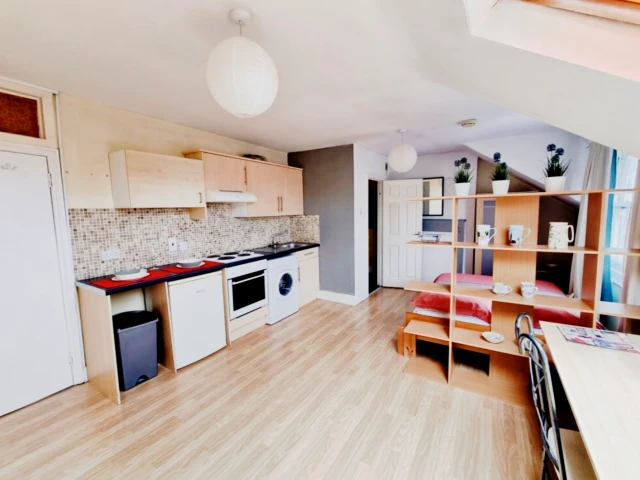 STUDIO LH-Church Lane, London