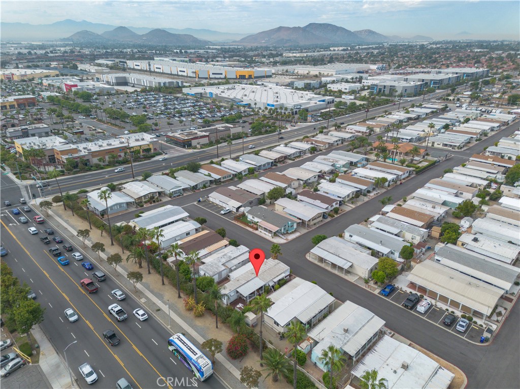 200 W San Bernardino 85 Rialto CA, 9237664068226485506121