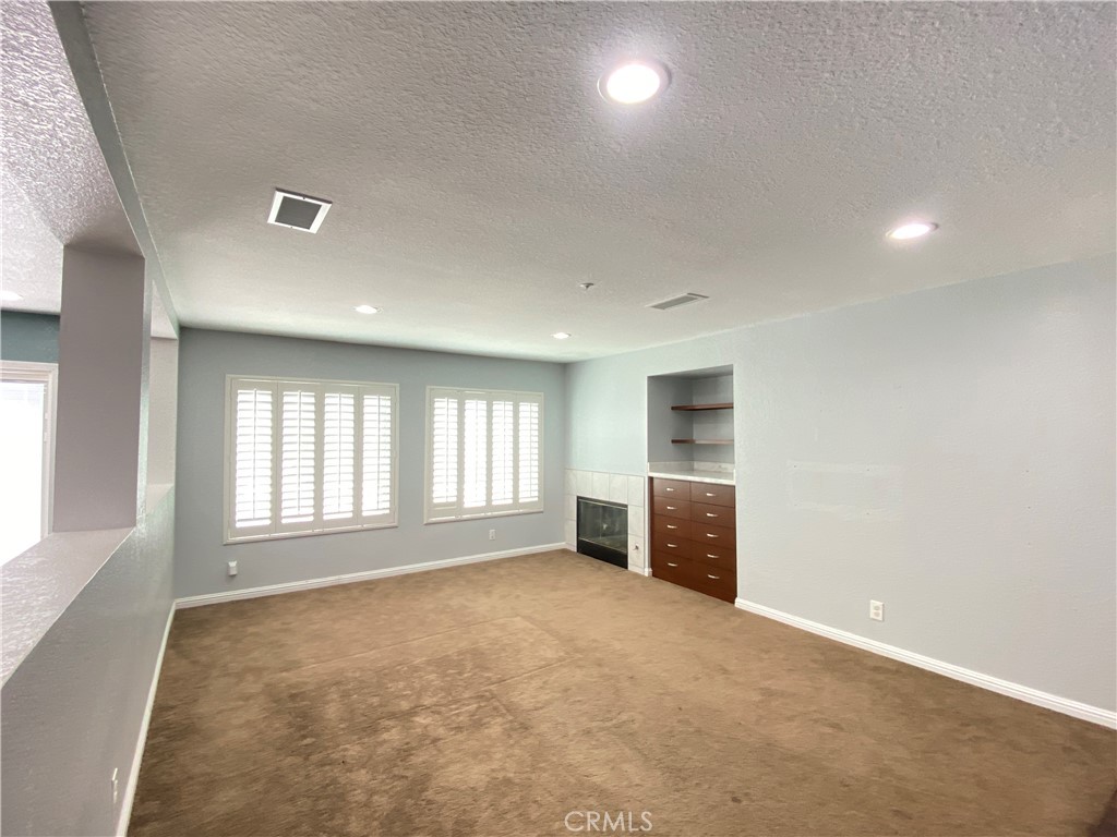 971 Saltcoats Drive Riverside CA, 9250864100425691139121