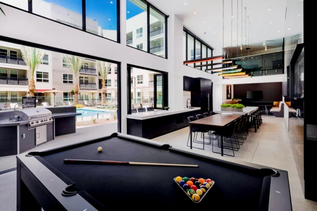 Edge Apartments63445698943875125