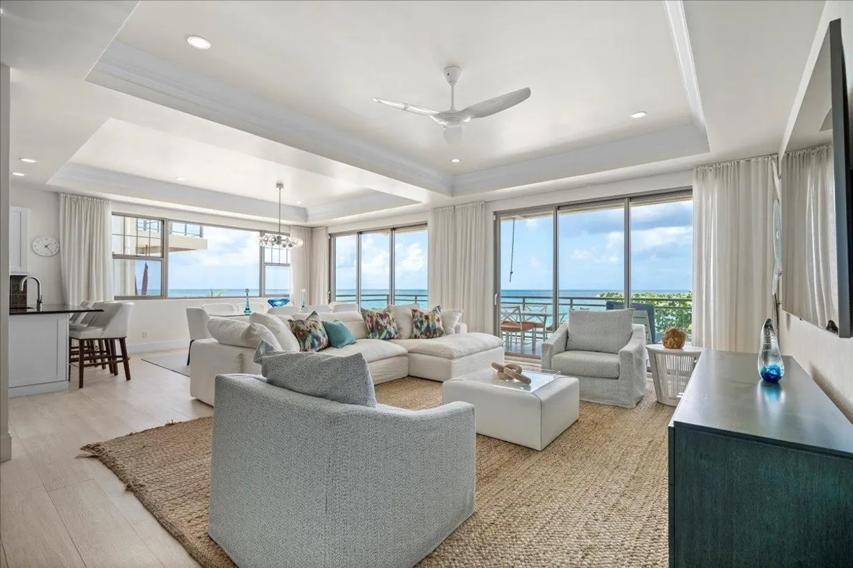 COLUMBUS COVE, 601