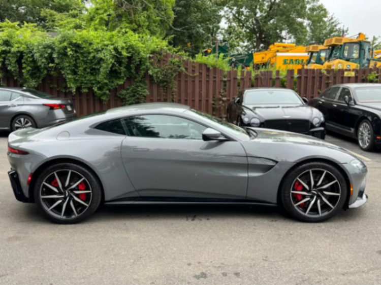 Pre-Owned 2020 Aston Martin Vantage Coupe 2D63282352167555122