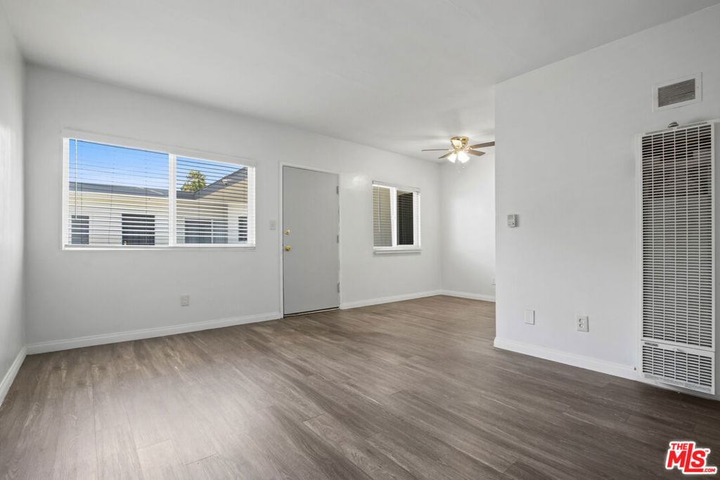 115 N Oak Street 15 Inglewood CA, 9030164133420561793122