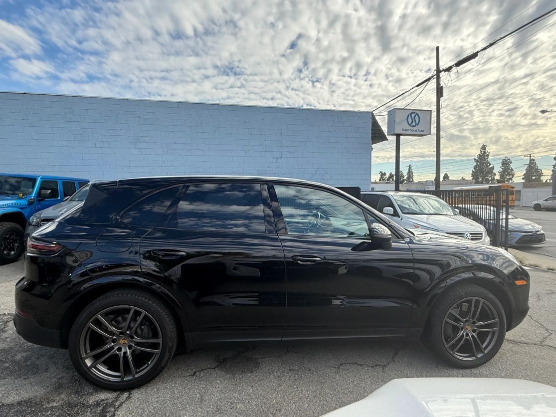 2019 PORSCHE CAYENNE64035483834241123