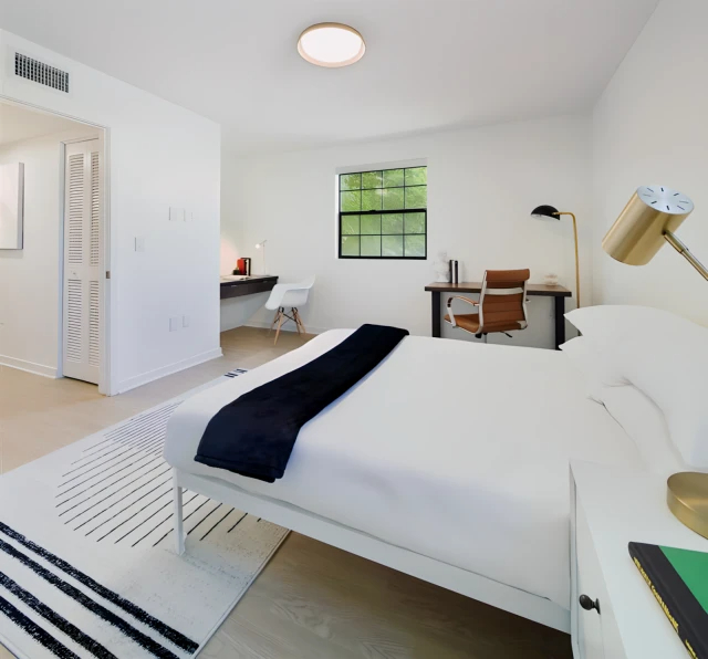 Luxe East63591030383873121