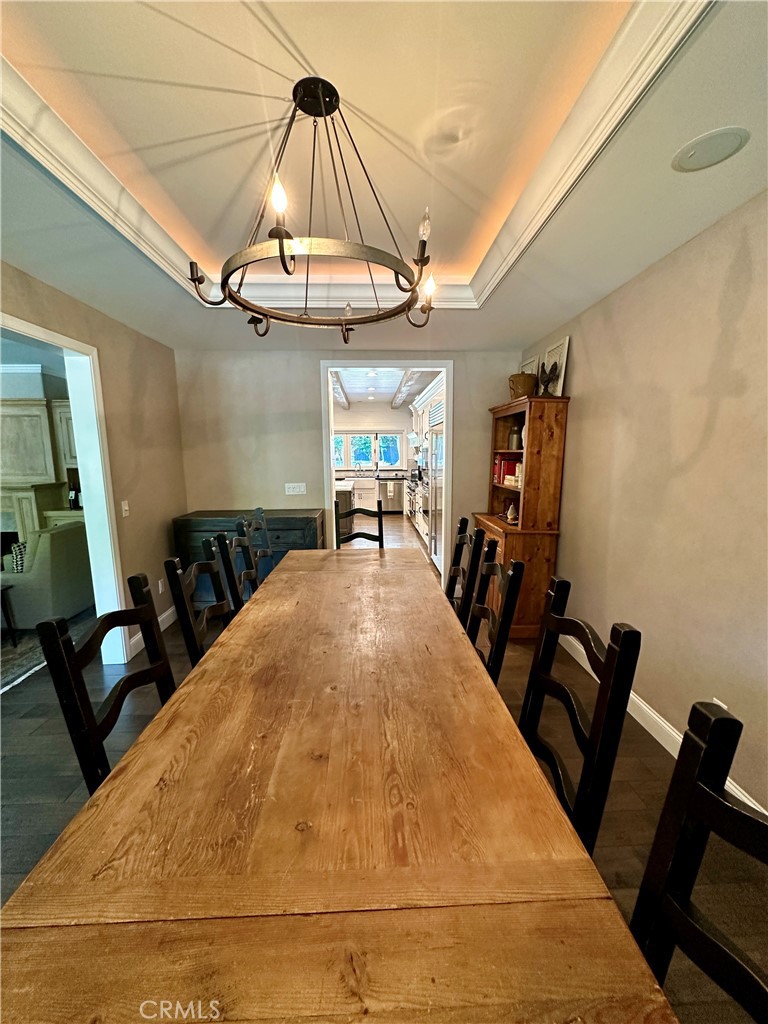 12722 12722 Halkirk Studio City CA, 9160463866251032321122