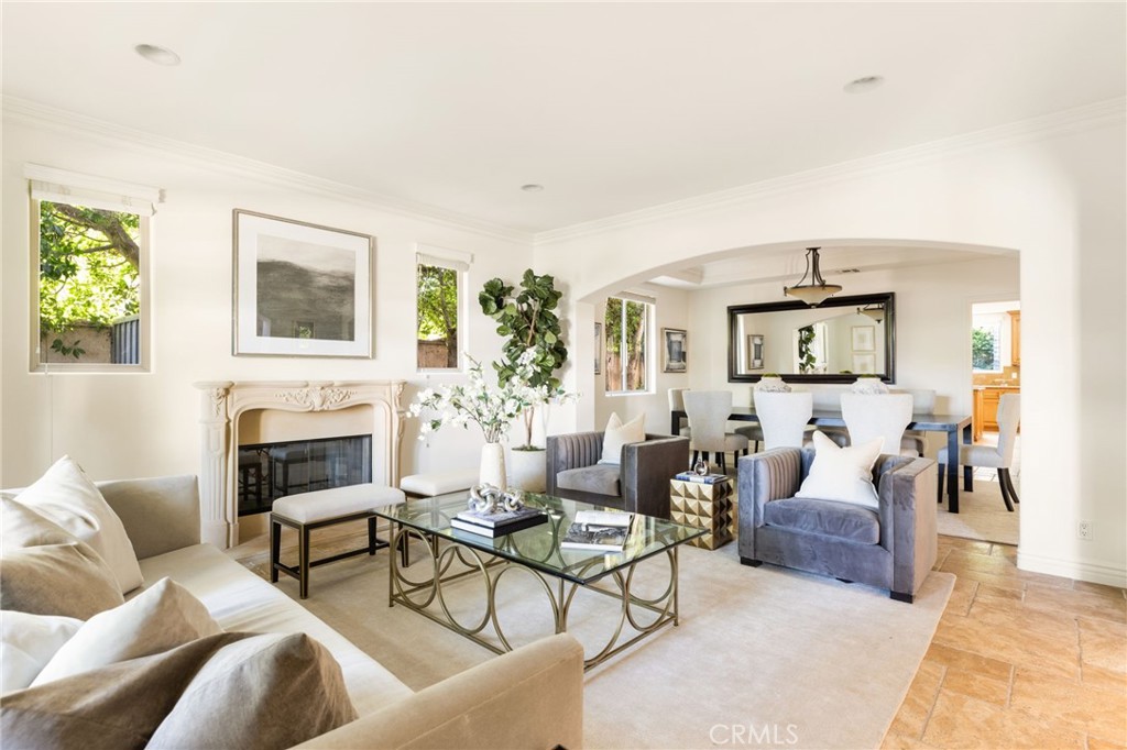 16659 Addison Street Encino CA, 9143663626236130051122
