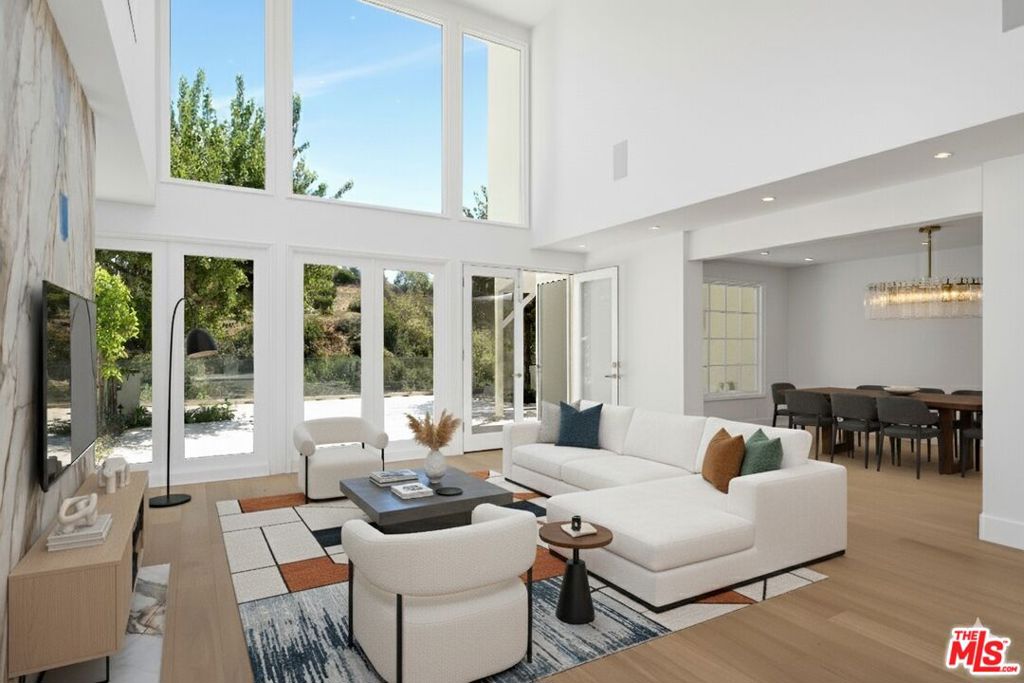 2205 Canyonback Road Los Angeles CA, 9004963711774511107121