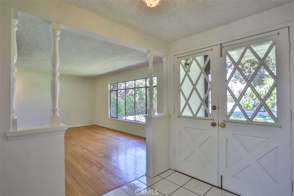 4700 Warner Avenue 1, Huntington Beach CA, 9264963637896005123121