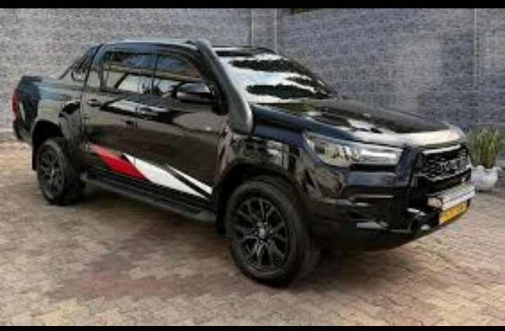 Toyota Hillux GR SPORT65490308112131120