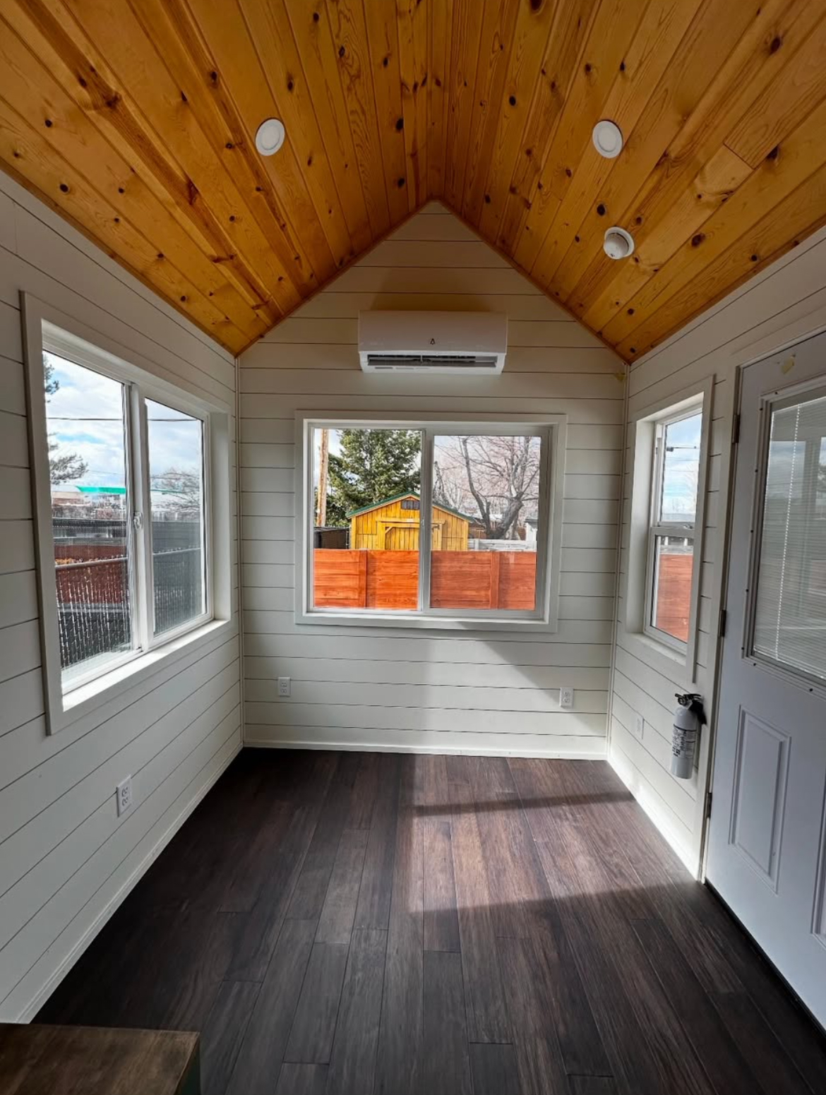 Expert Tiny Home Construction Service Provide535275410534574083