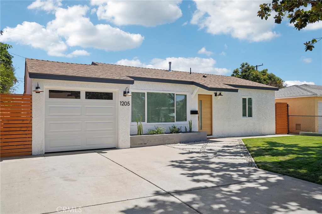 1205 English Street, Santa Ana CA, 9270363657202229635120