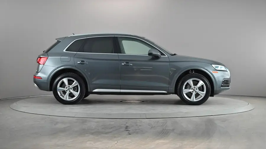 2020 Audi Q565096439828609122