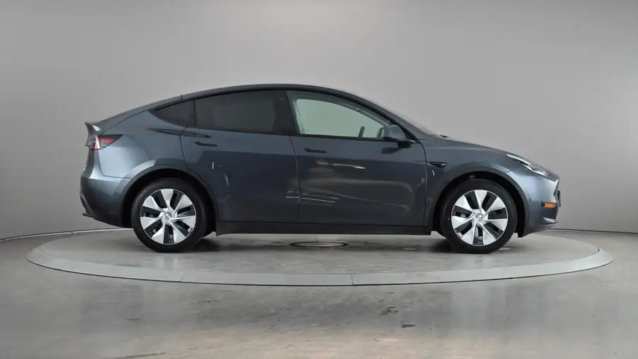 2023 Tesla Model Y65029320556162121