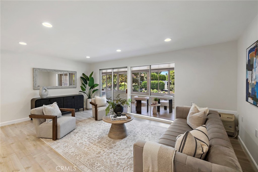 803 Ronda Mendoza A Laguna Woods CA, 9263764130730648961121