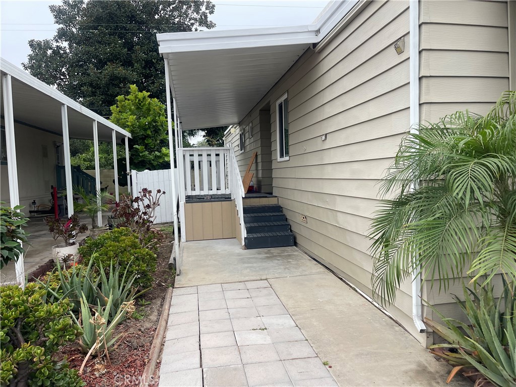 12861 West 100 Garden Grove CA, 9284064092134604290122
