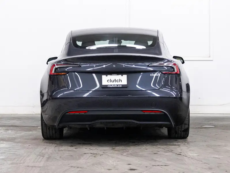 2024 Tesla Model 363647309784449123