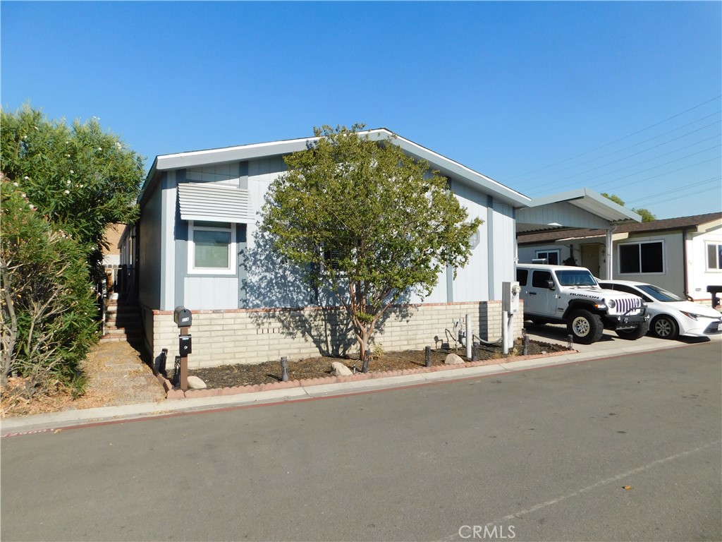 7717 CHURCH Avenue 214, Highland CA, 9234663679364340865121