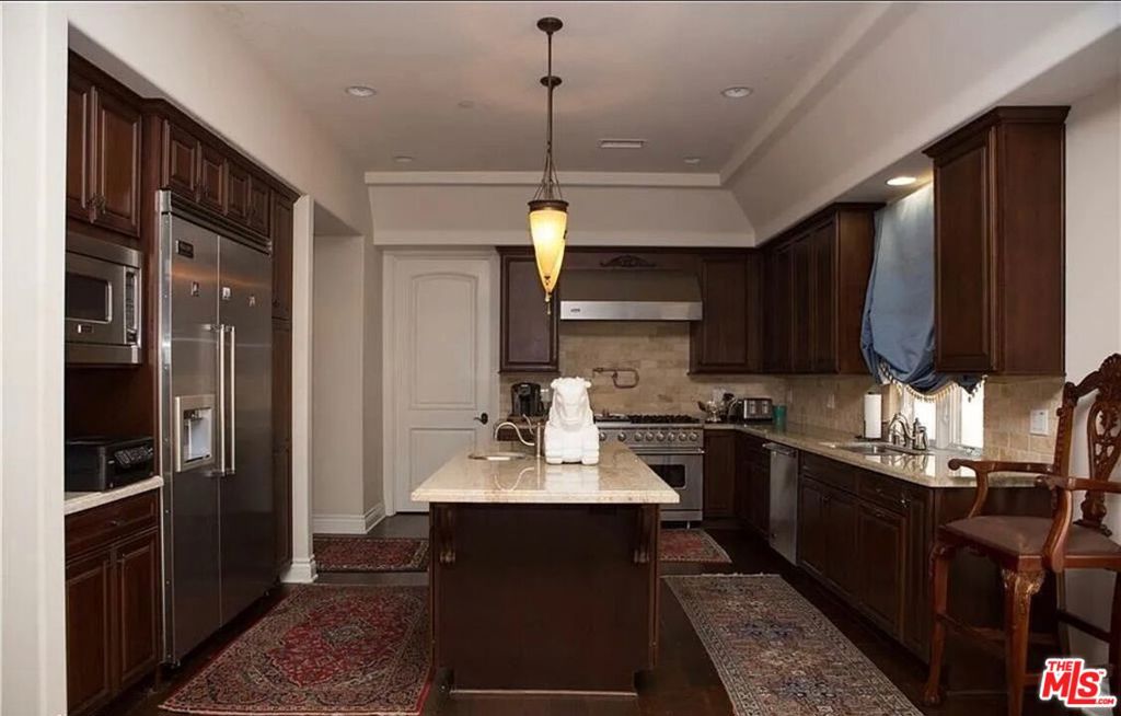 3889 Old Topanga Canyon Road Calabasas CA, 9130263868167009027121