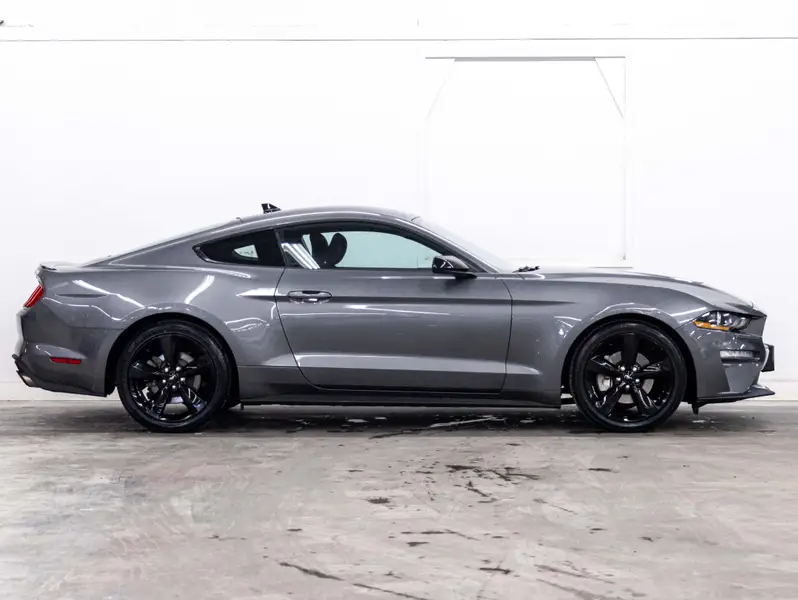 2022 Ford Mustang