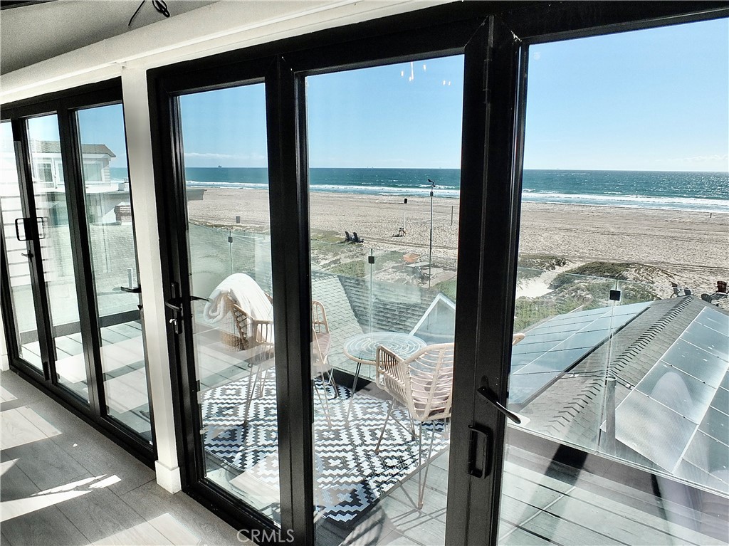 $8,500/month 16765 S Pacific Avenue 'B' Huntington Beach CA, 9074264058230154369120