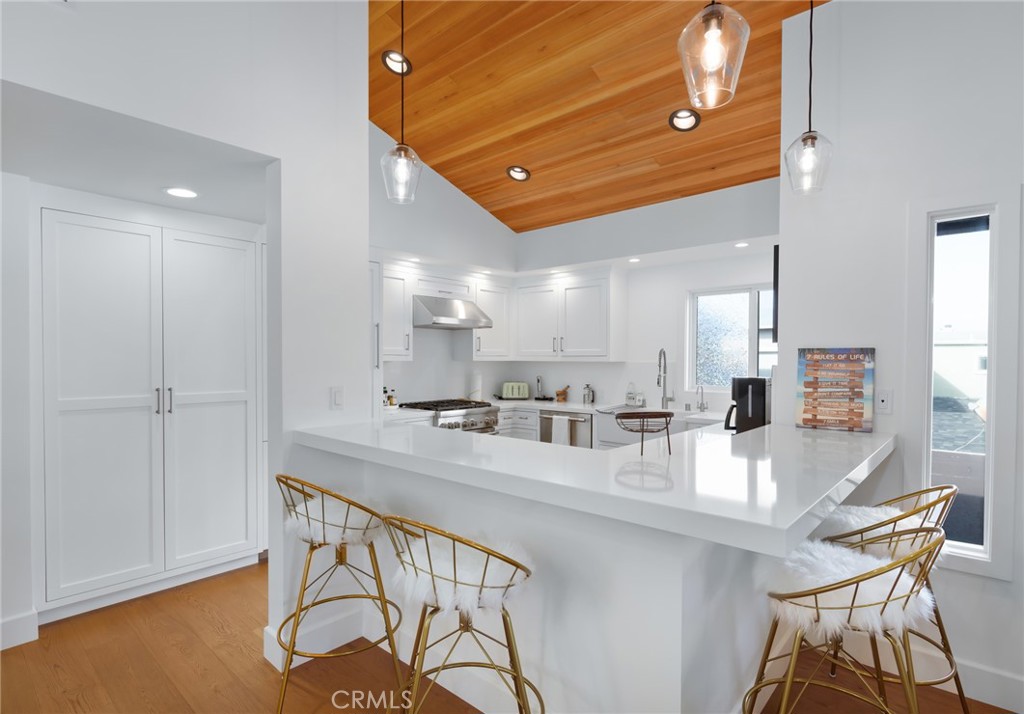 $8,700/mes 4823 River Ave Newport Beach CA, 9266364134471101443121