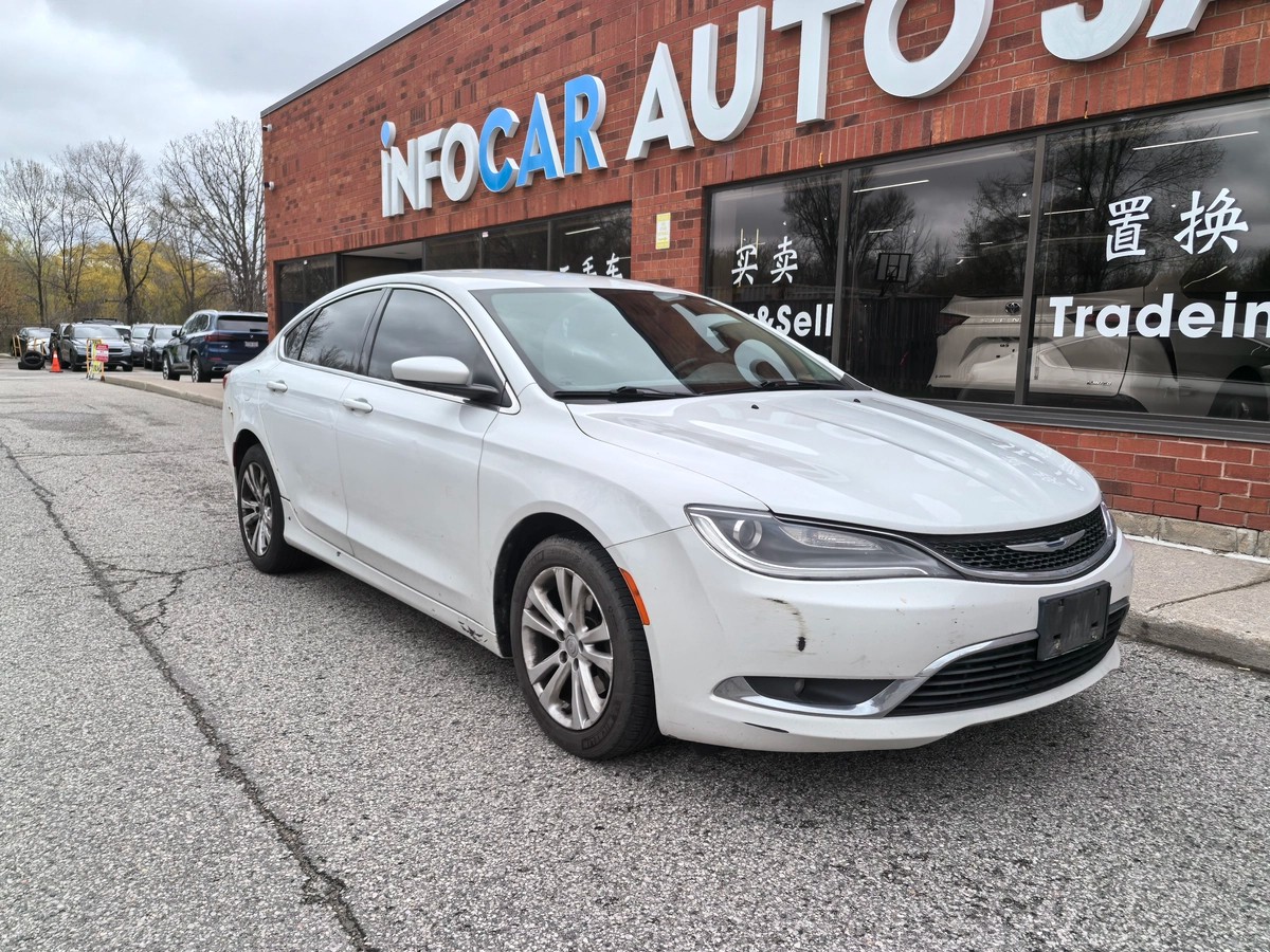 2015 Chrysler 200 Limited