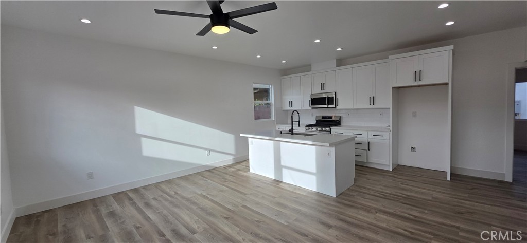 $3,550/month 4705 Lakewood 1 Lakewood CA, 9071264098421211522120