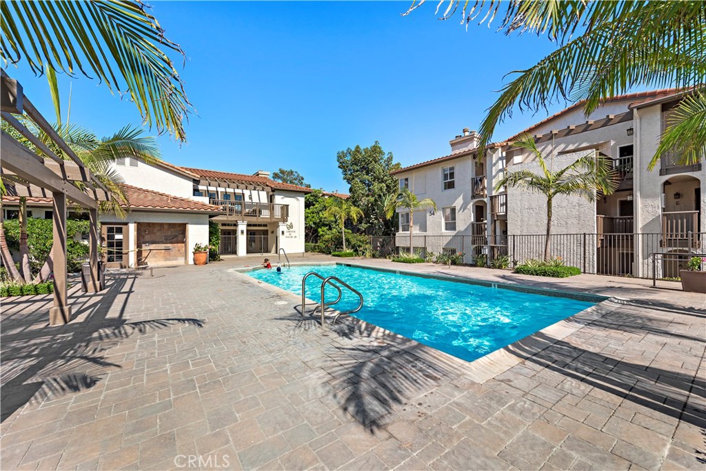 68 c Corniche Drive C Dana Point CA, 9262964108162882306121