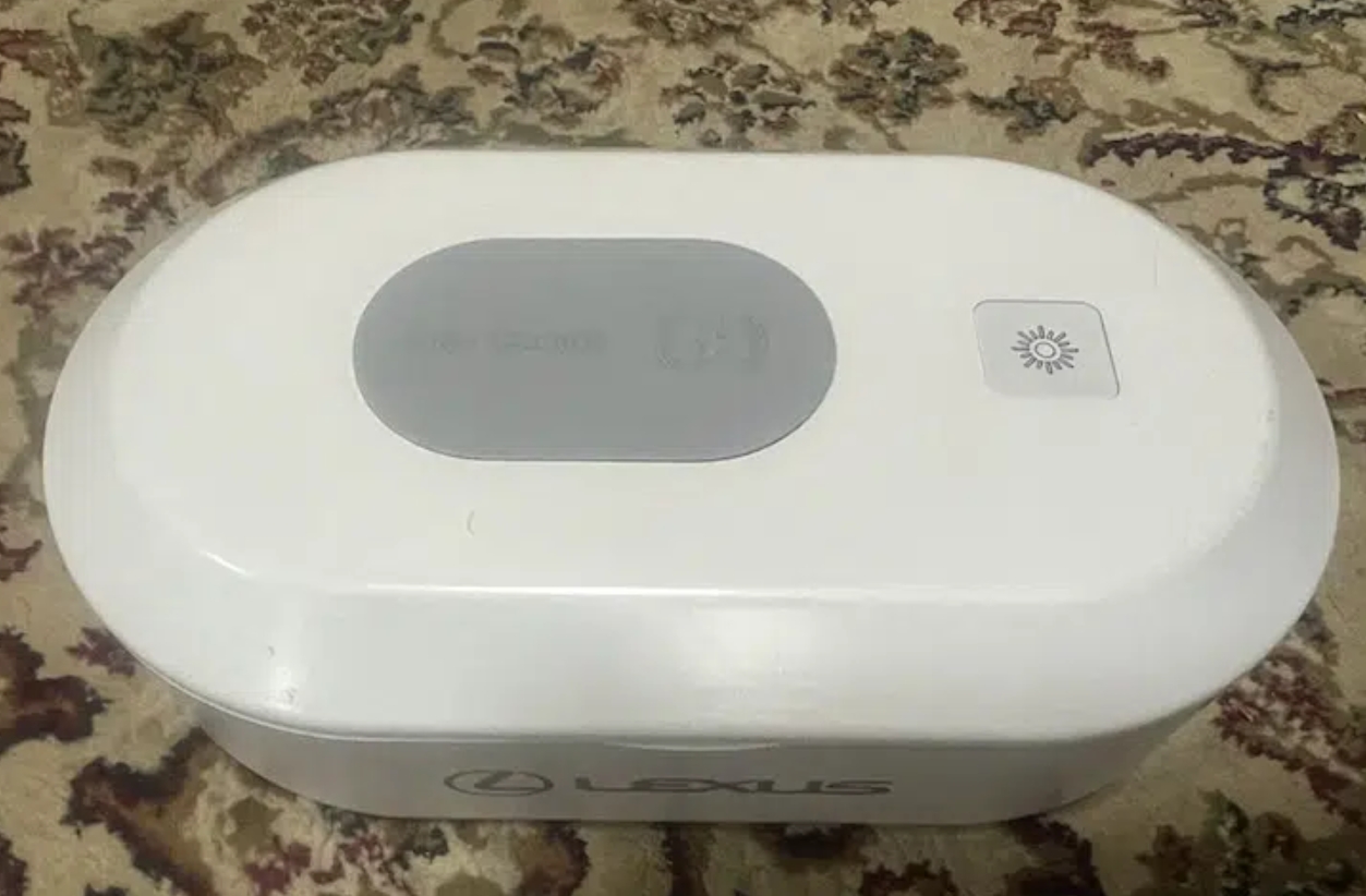 شاحن لكسس اللاسلكي65050296744705120