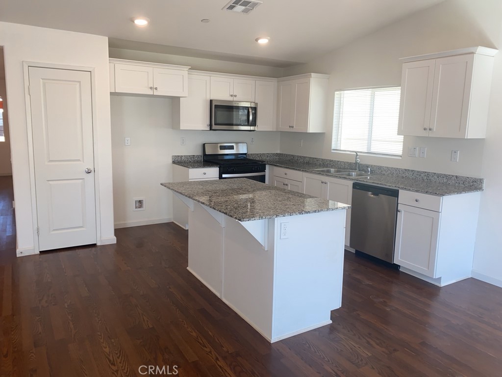 365 White Gate Place San Jacinto CA, 9258363711371496323121