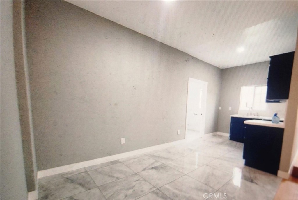 $2,850/mes 1257 W Vernon Avenue Los Angeles CA, 9003764134937104257120
