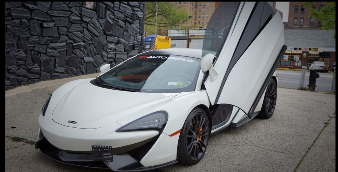2016 MCLAREN 570S COUPÉ 2D63392547759617120