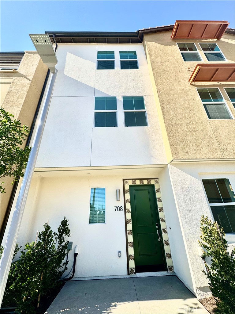 708 Cara carra lane Covina CA, 9172364131106408066120