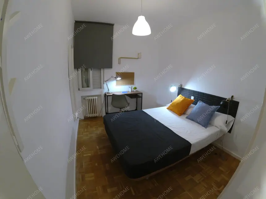 Habitación individual agradable y acogedora en Chamartín