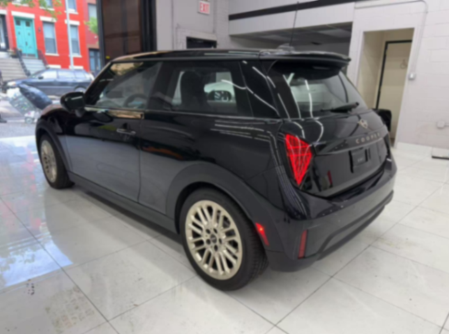 2025 MINI Cooper 2 Door Signature63504116225411123
