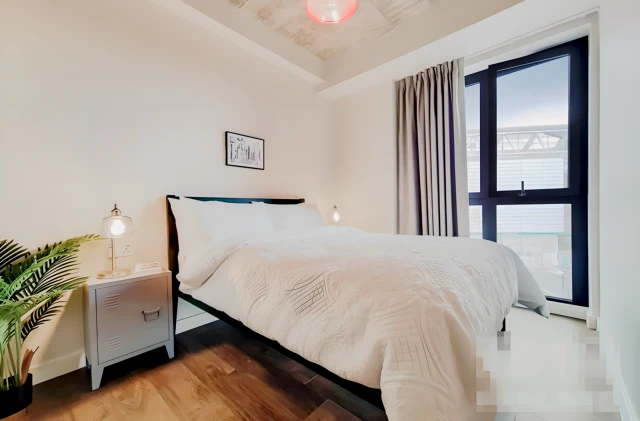 4 Bedroom 4 Bathroom-Ensuite Room 2 HL-The Robinson West, London