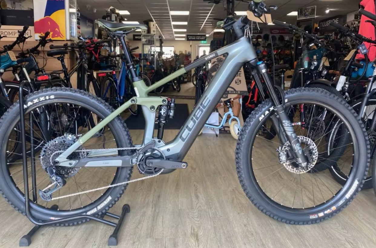 Cube Stereo Hybrid 160 HPC Race E-MTB - Como nuevo en venta