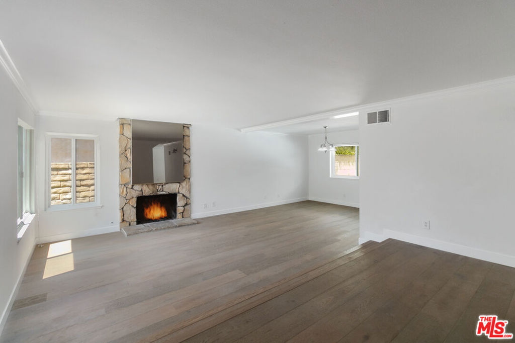 22737 Stagg Street West Hills CA, 9130463868053975169122