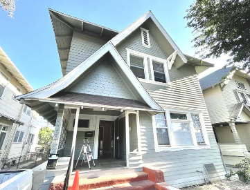 1196 1/2 W 36th St63432807446787121