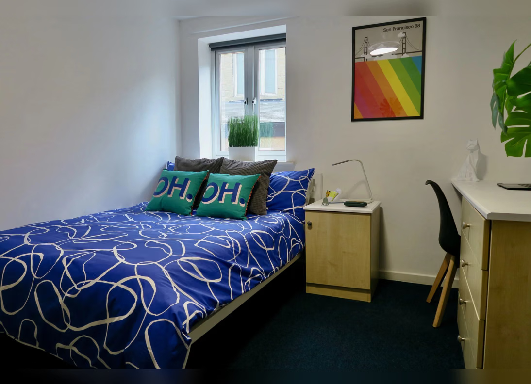 Carr Mills, Leeds64289496564866123