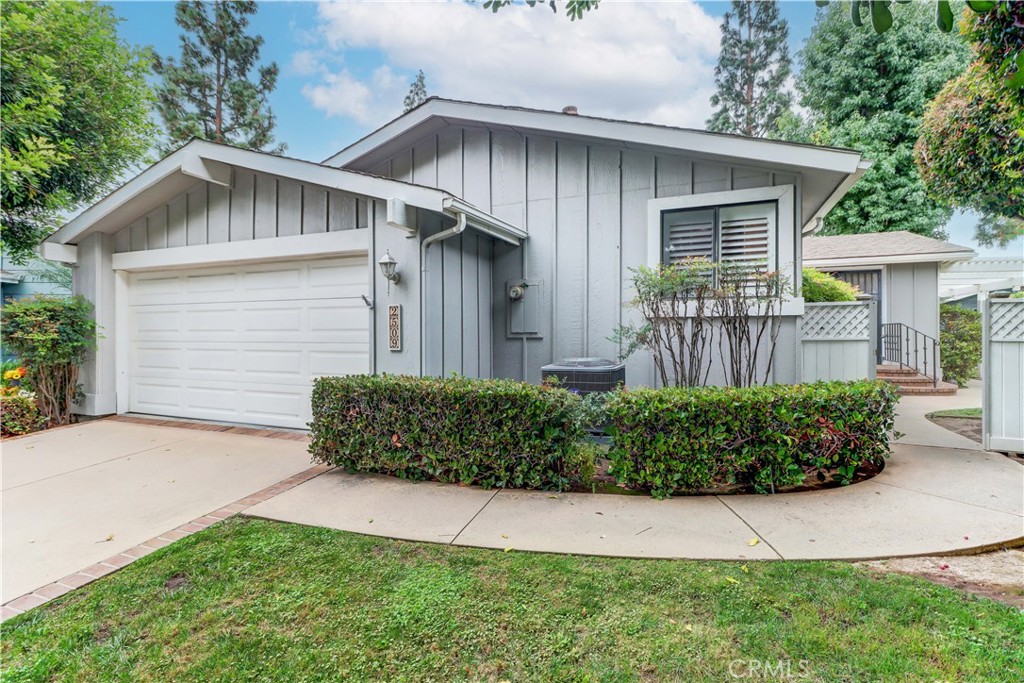 2509 View Lake Santa Ana CA, 9270564091931100673120