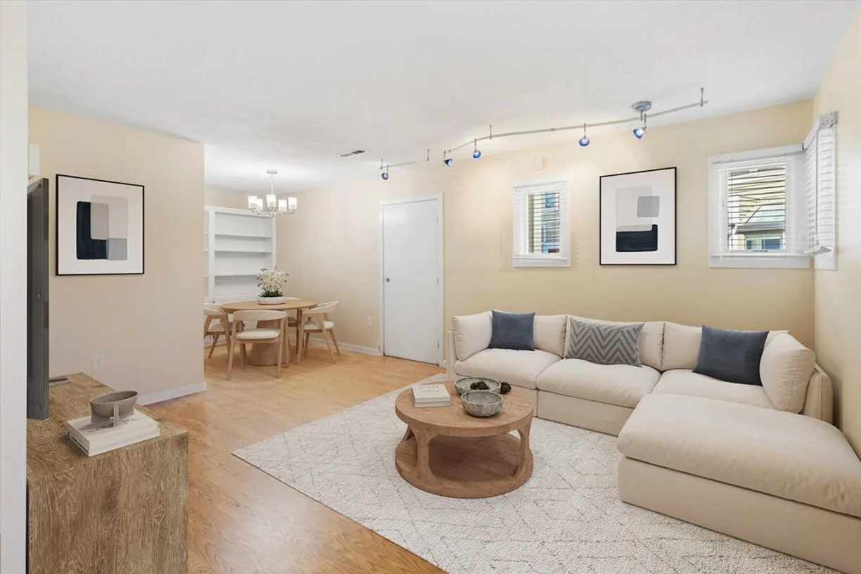 676 Huron Ave #43