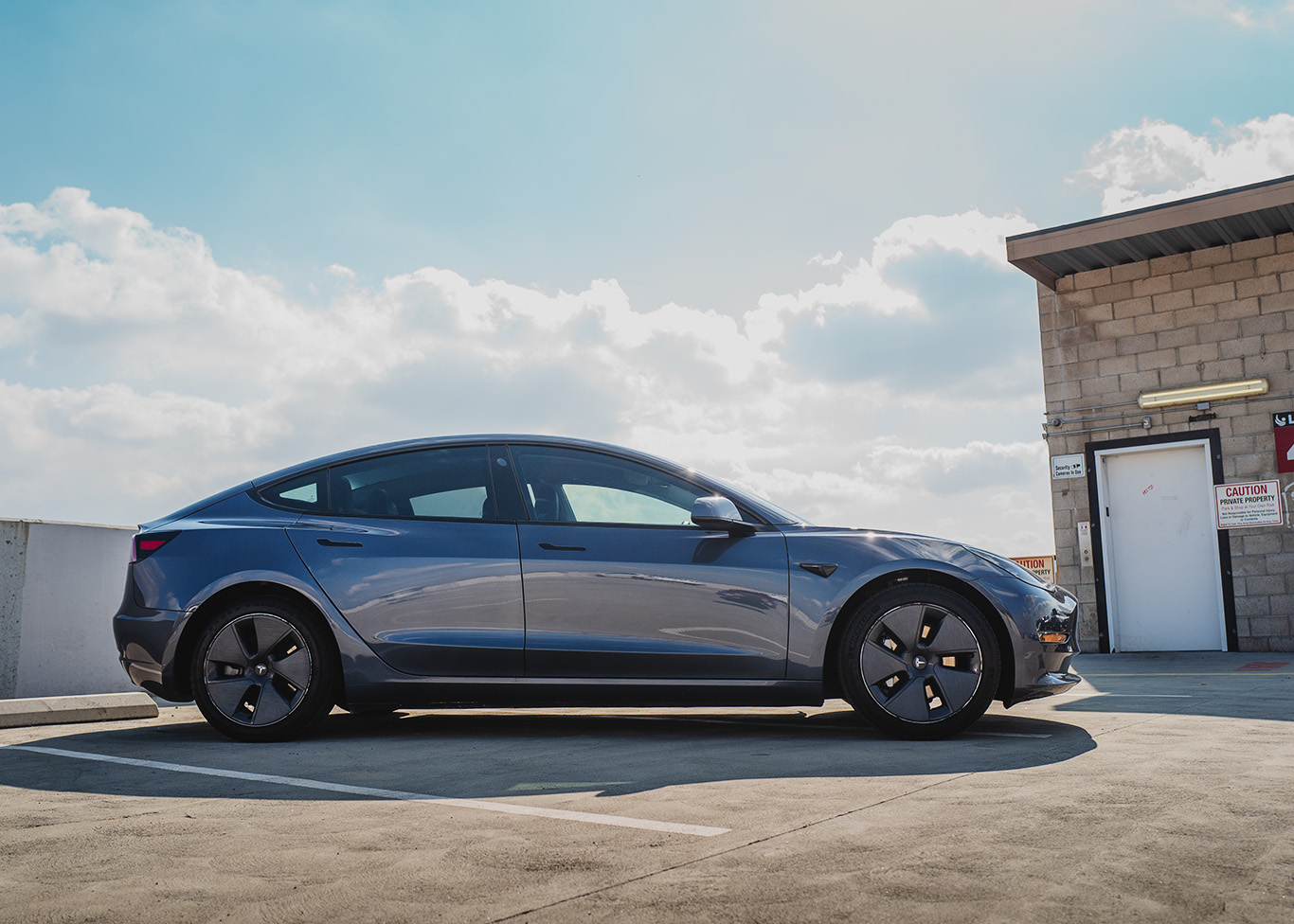 Tesla MODEL 3 202364286405540097122