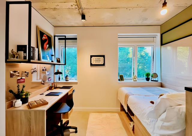 Studio Avonmouth Street 28166#, London