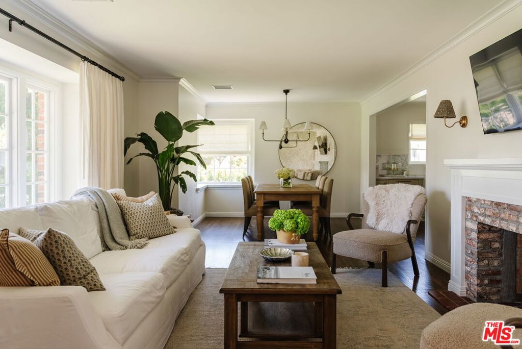 4601 Ventura Canyon Avenue, Sherman Oaks CA, 9142363623609654275121