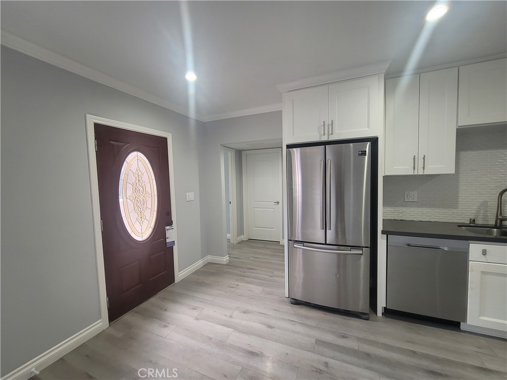 $2,795/month 5941 Vanalden Tarzana CA, 9135664098477135873121
